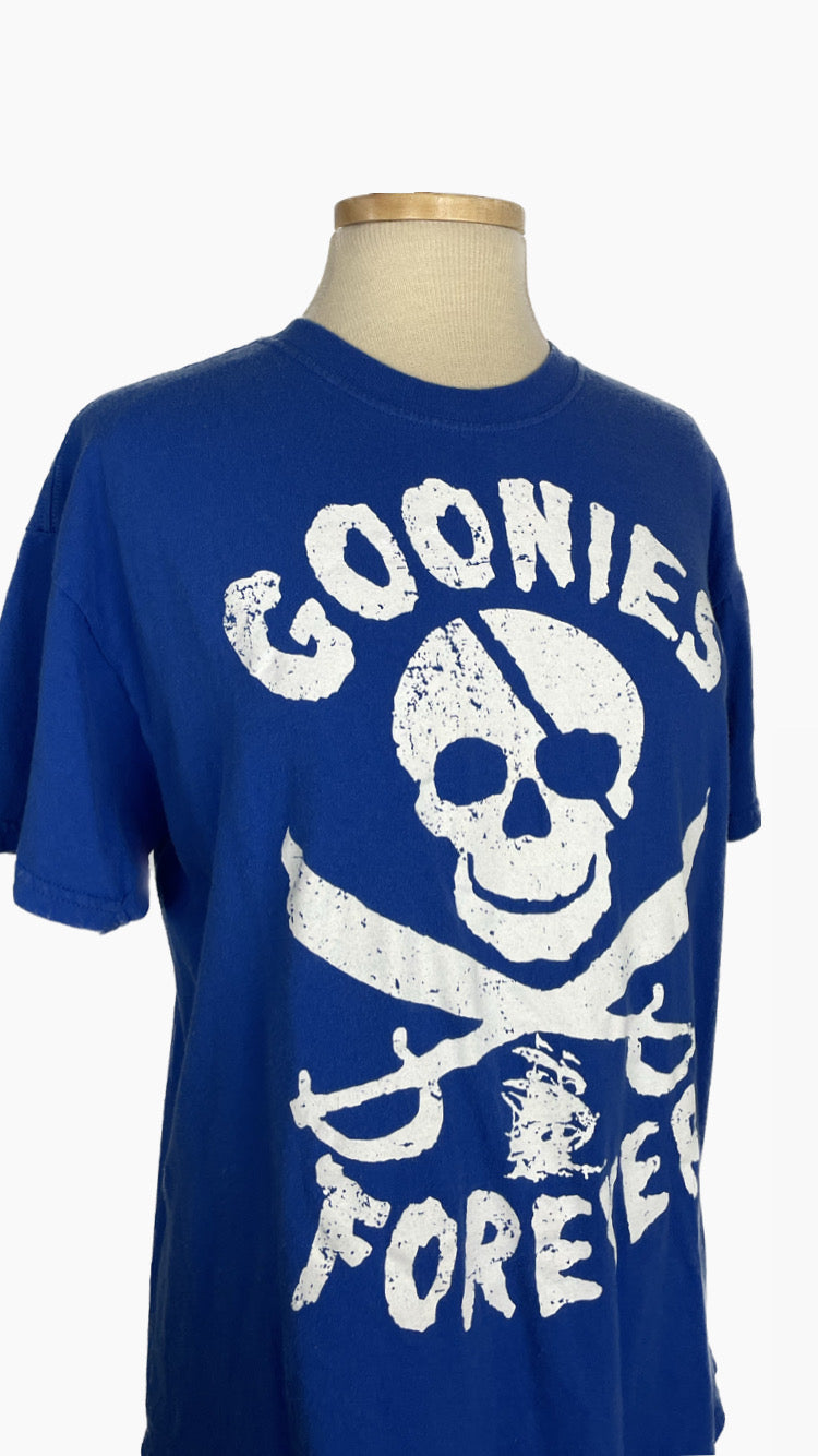 Goonies Forever tee - medium